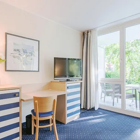 Seebaer Mit Terrasse Цингст Экстерьер фото